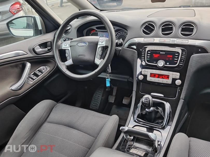Ford S-Max 2.0 TDCi Titanium 7L