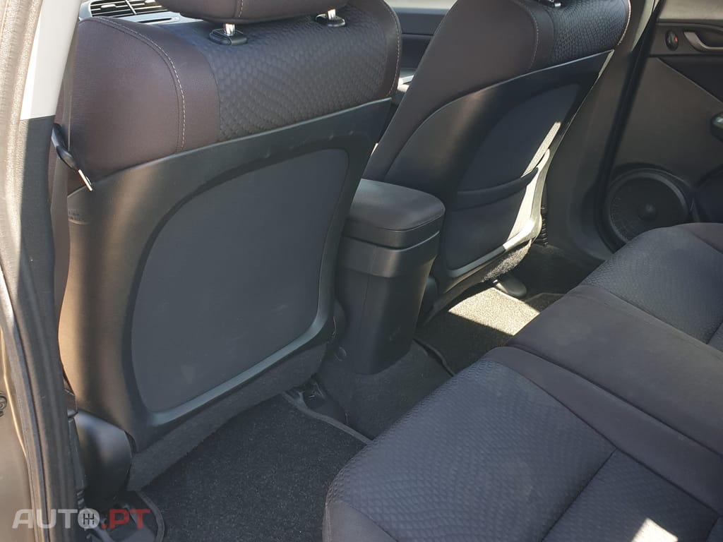 Honda Civic 1.4 i-VTEC Elegance