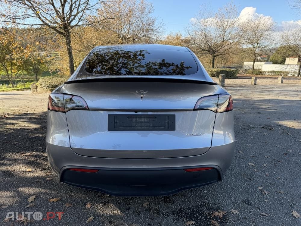 Tesla Model Y Performance Dual Motor AWD