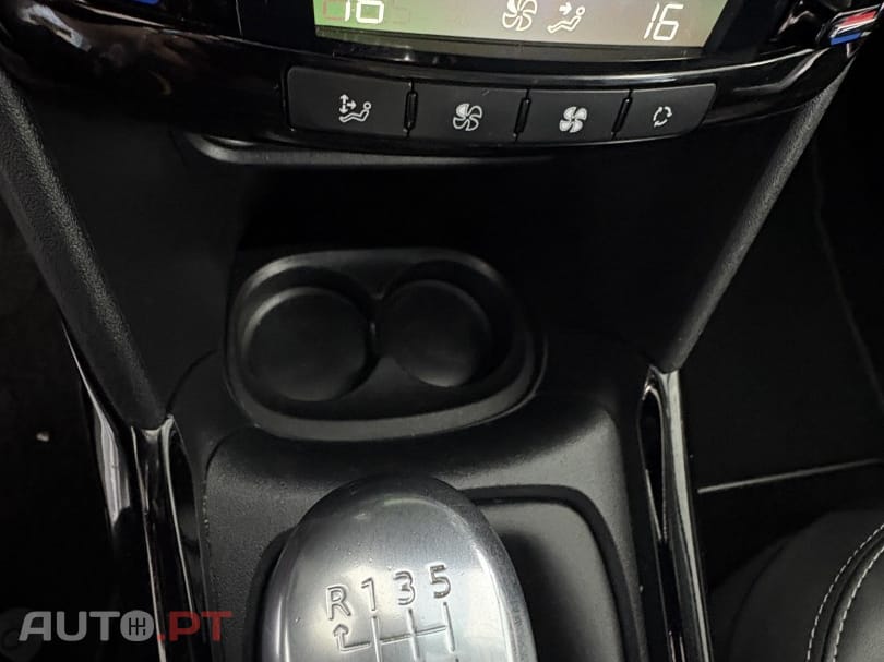 Peugeot 2008 1.2 PureTech Allure