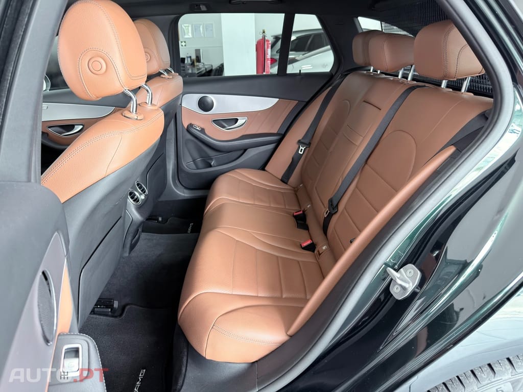 Mercedes-Benz C 180 AMG Line