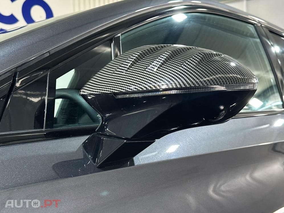 MG MG4 77 kWh Extended Range Luxury