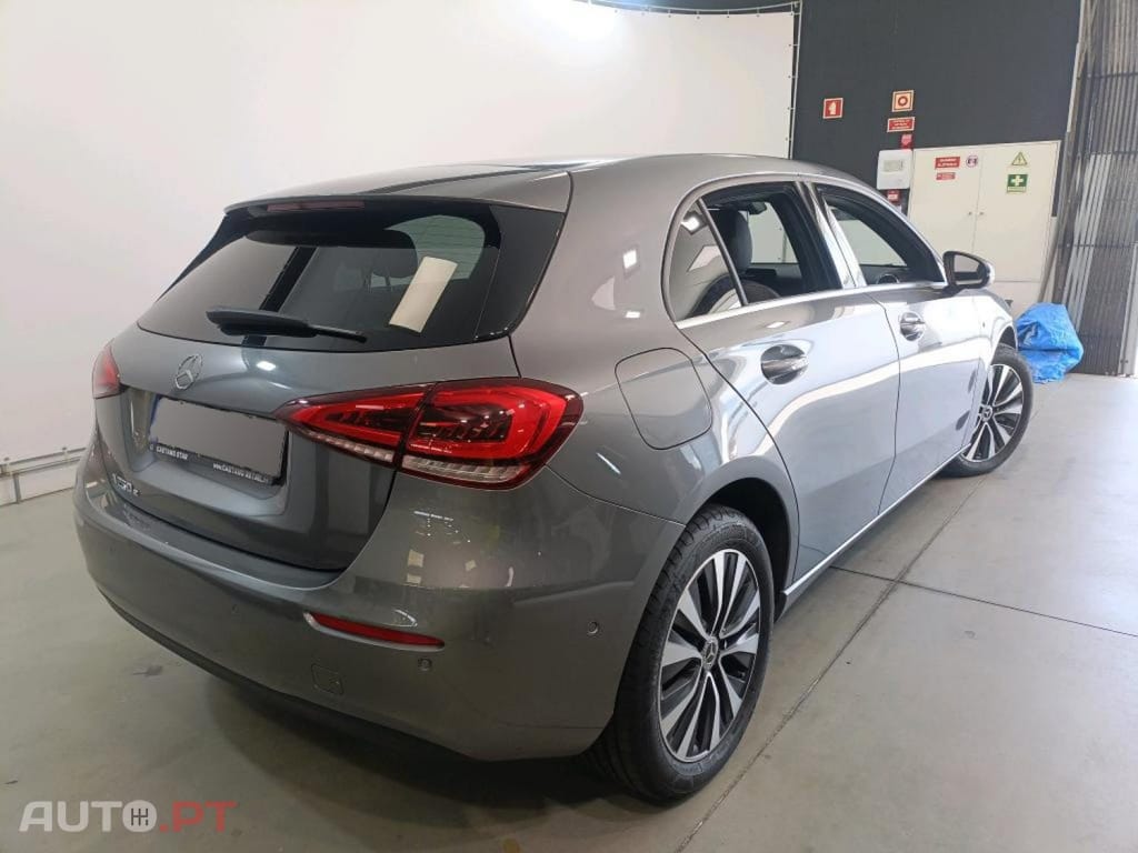 Mercedes-Benz A 250 e Style Plus