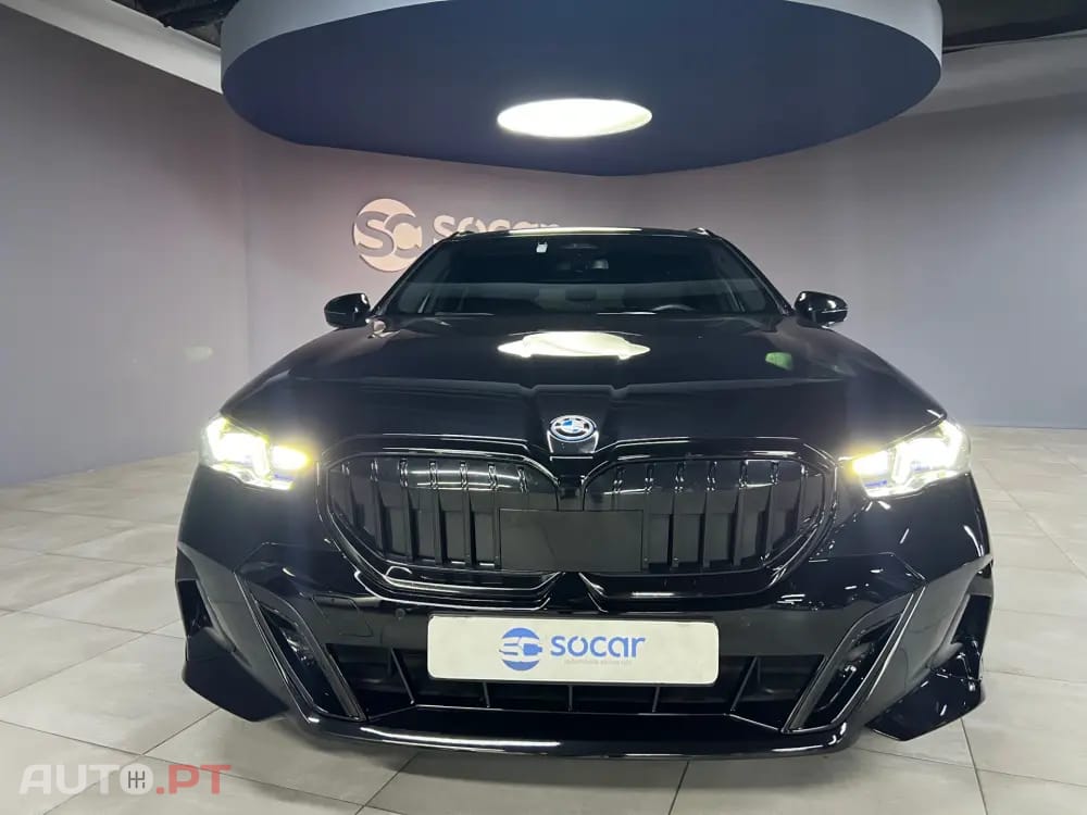 BMW 530 e Pack Desportivo M