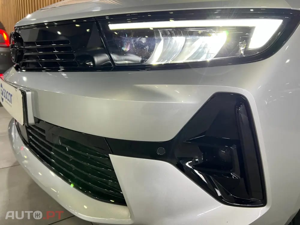 Opel Astra Sports Tourer 1.2 T Hybrid GS eDCT