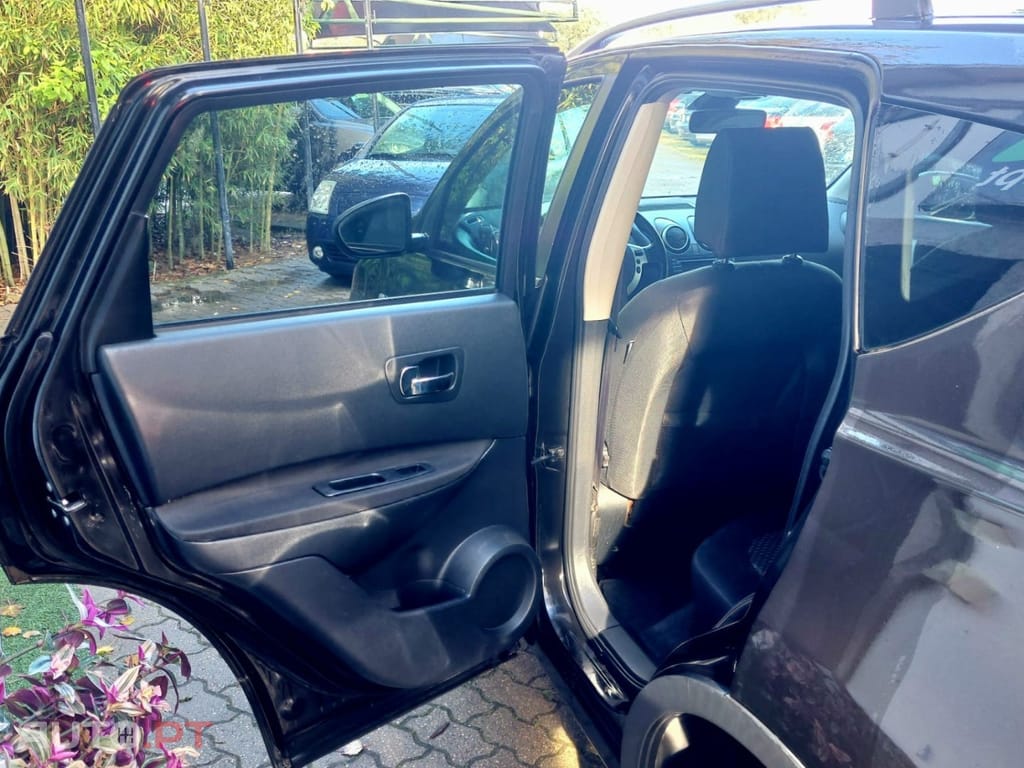 Nissan Qashqai 1.5 dCi Tekna Sport 18