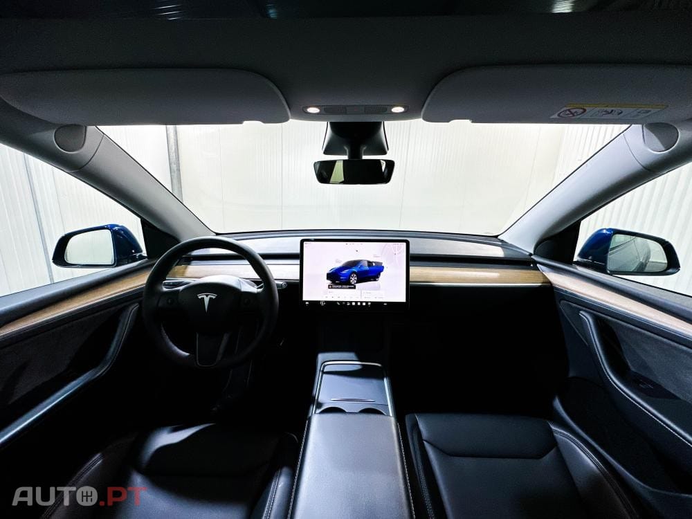 Tesla Model Y Long Range Dual Motor AWD