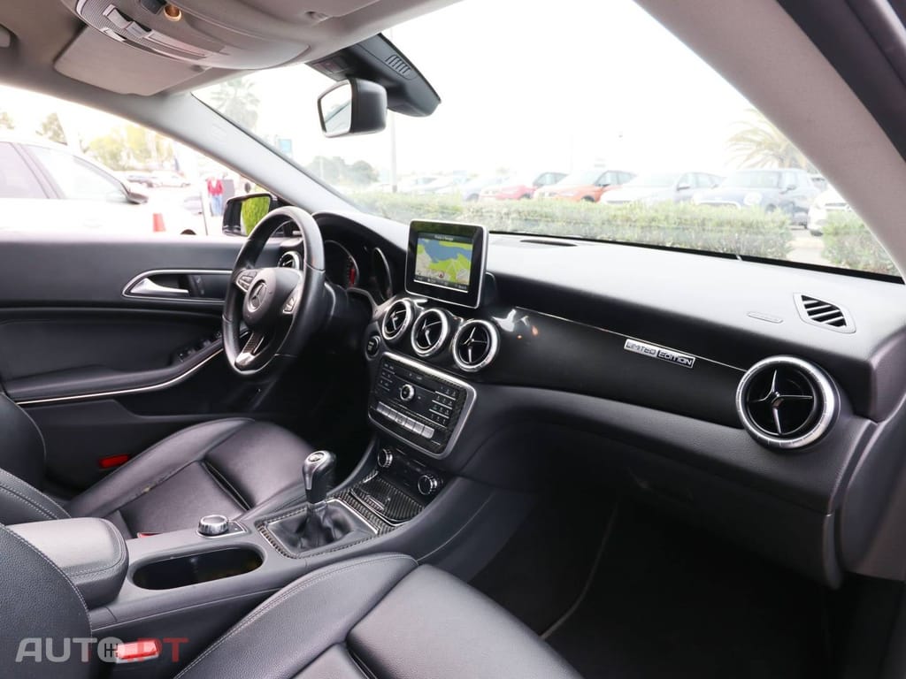 Mercedes-Benz CLA 180 d Shooting Brake