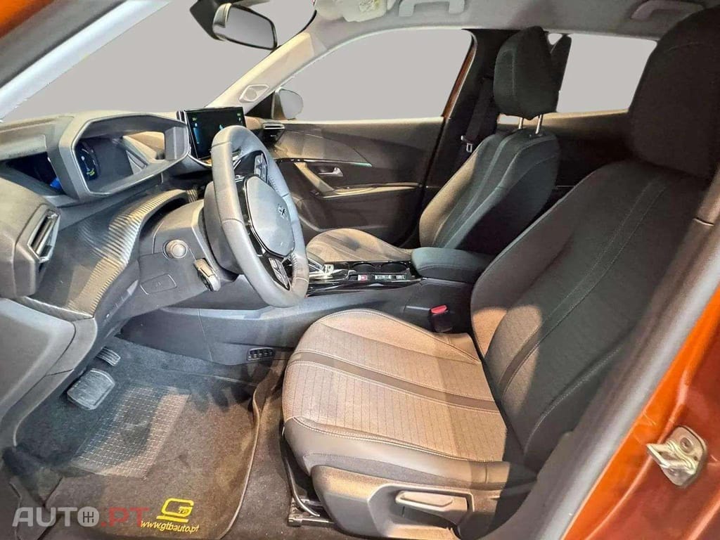 Peugeot E-2008 Allure 
