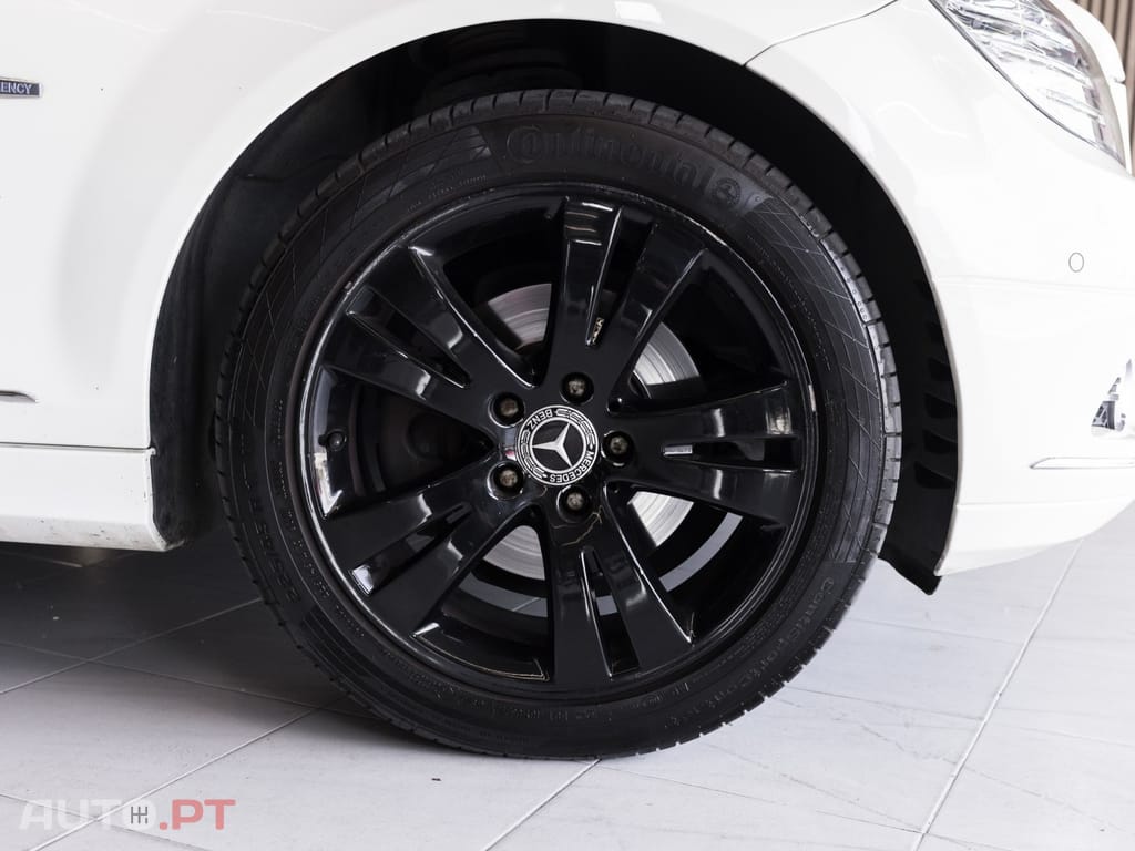 Mercedes-Benz C 250 CDi Elegance BlueEfficiency Aut. — fotografia 8