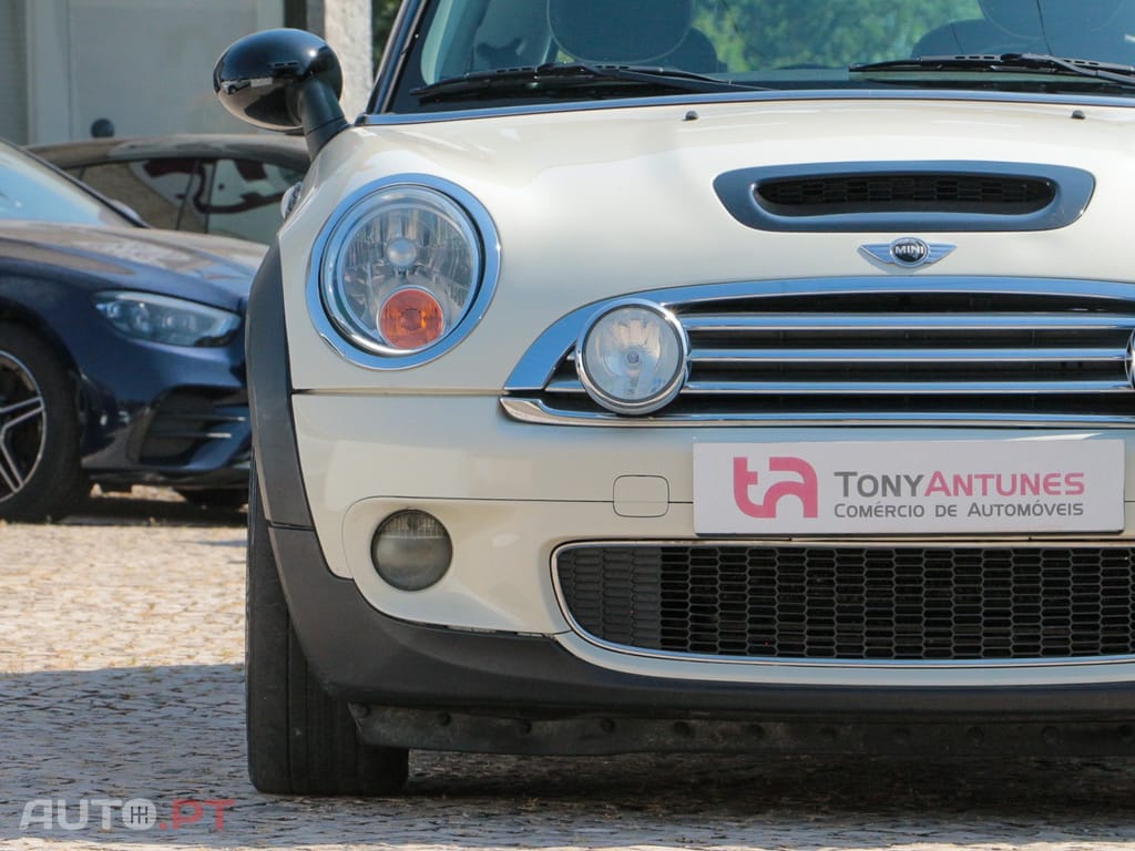 MINI Cooper Cooper D