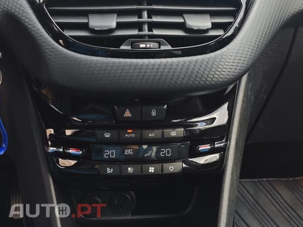 Peugeot 2008 1.2 e-THP Allure