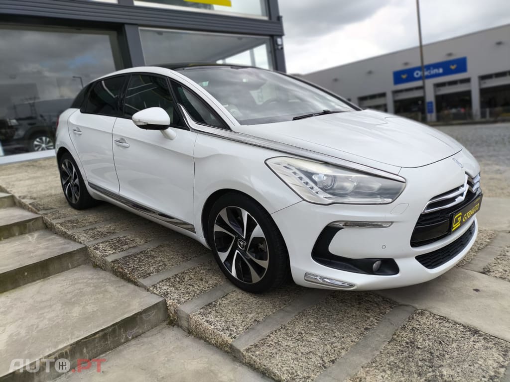 DS DS5 2.0HDi SPORTCHIC HYbrid4 