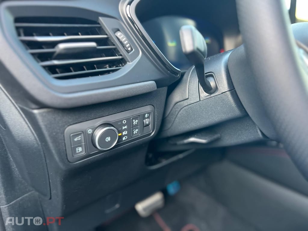 Ford Kuga 2.5 PHEV ST-Line X