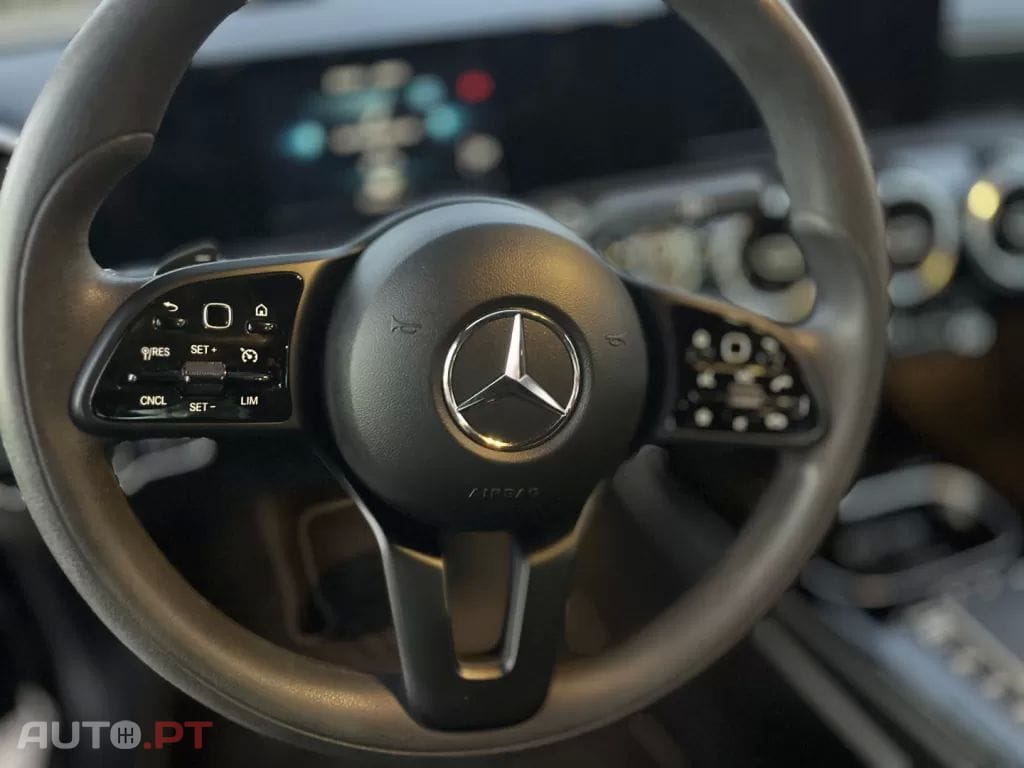 Mercedes-Benz A 250 e 8G-DCT Advanced Progressive