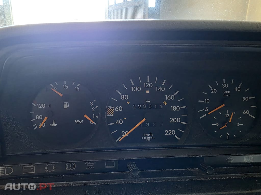 Mercedes-Benz 190 2.5 Turbo