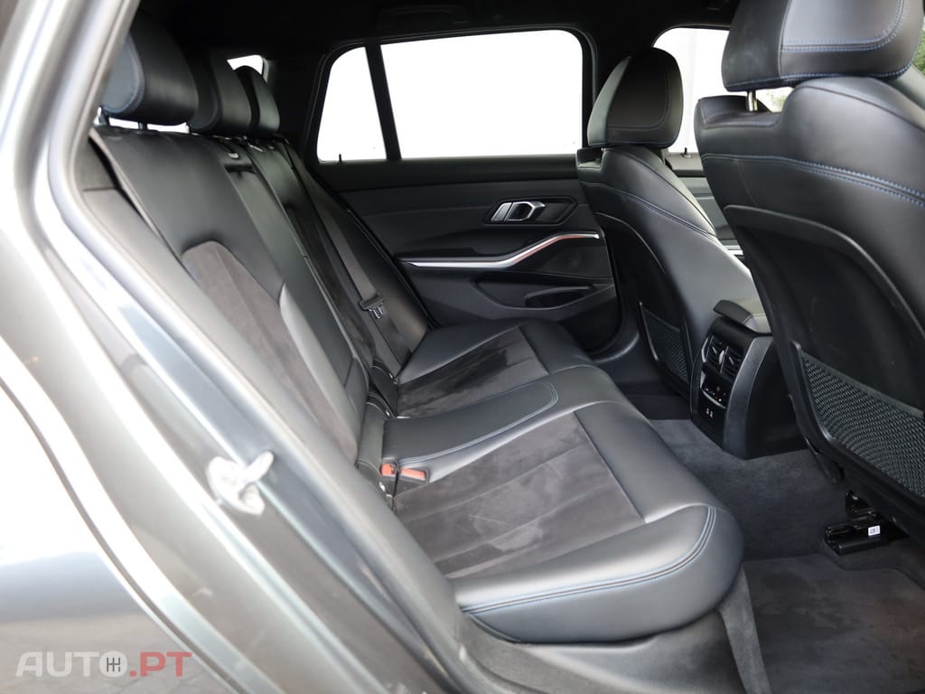 BMW 318 d Touring Pack M Auto
