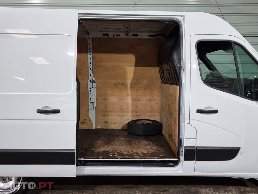 Renault Master 2.3 dCi L2H2 3.5T