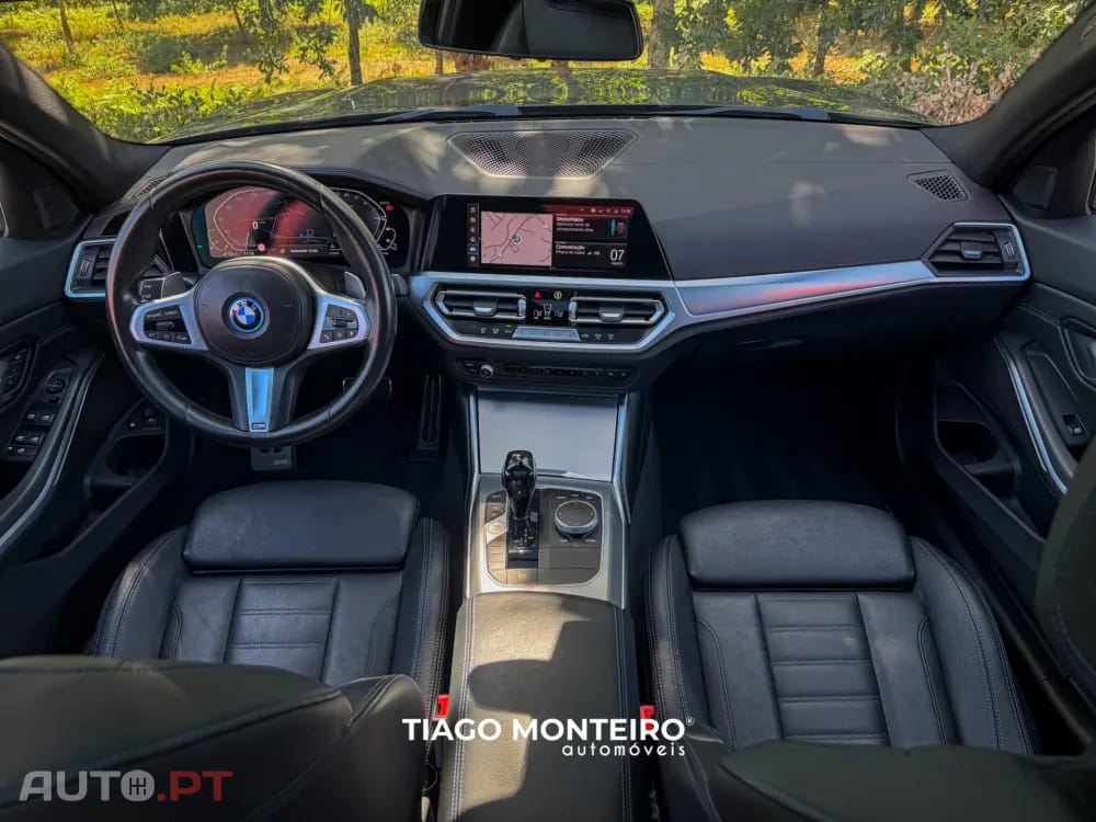 BMW 330 e Pack Desportivo M Auto
