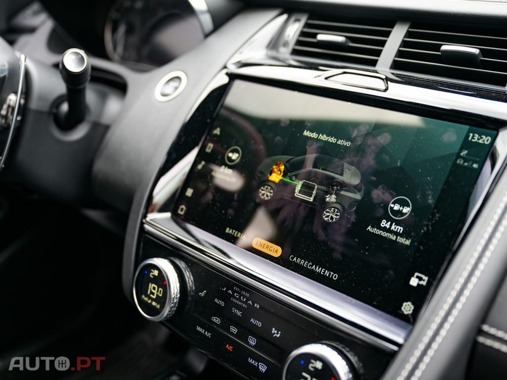 Jaguar E-Pace 1.5 P300e R-Dynamic SE AWD Aut.