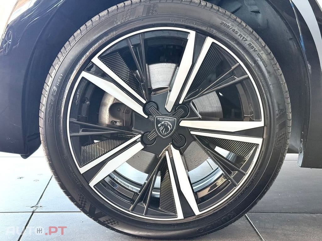 Peugeot E-208 50 kWh Allure Pack