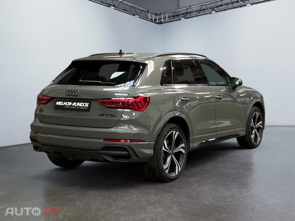 Audi Q3 45 TFSIe S line S tronic