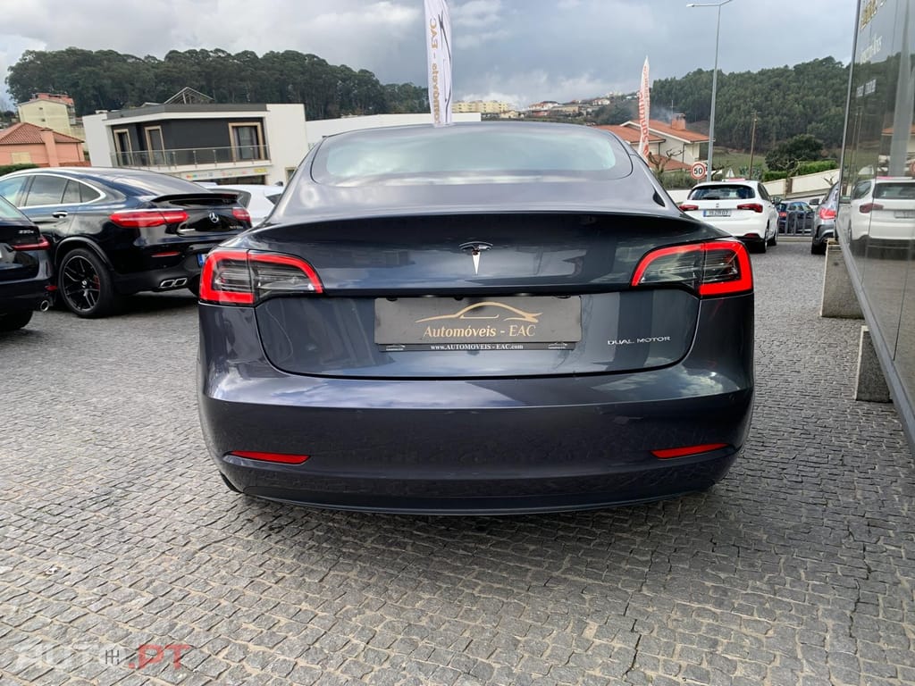 Tesla Model 3 Long-Range Dual Motor AWD