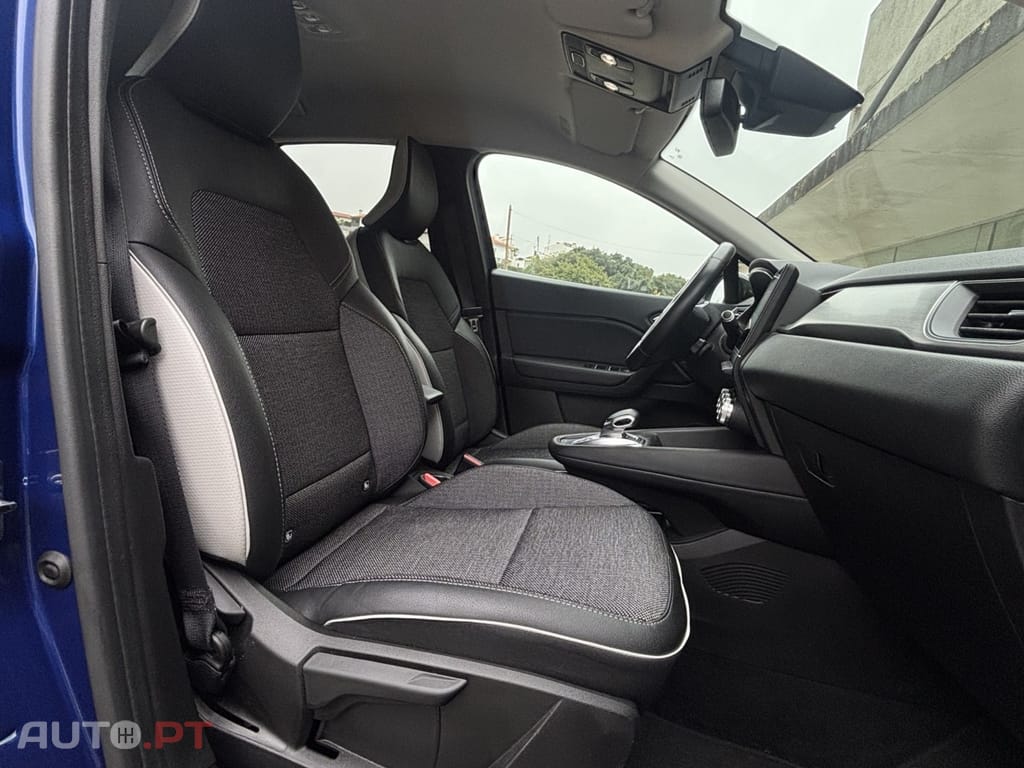 Renault Captur 1.6 E-Tech Plug-In Intens