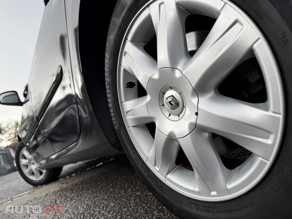 Renault Laguna Break Outro