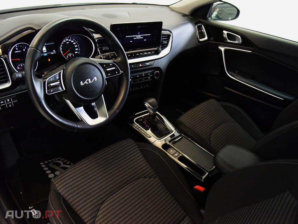 Kia Ceed SW 1.6 CRDi DCT7 (48V Mild-Hybrid)