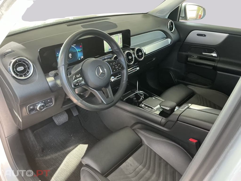 Mercedes-Benz GLB 200 Business I.V.A DEDUTIVEL 