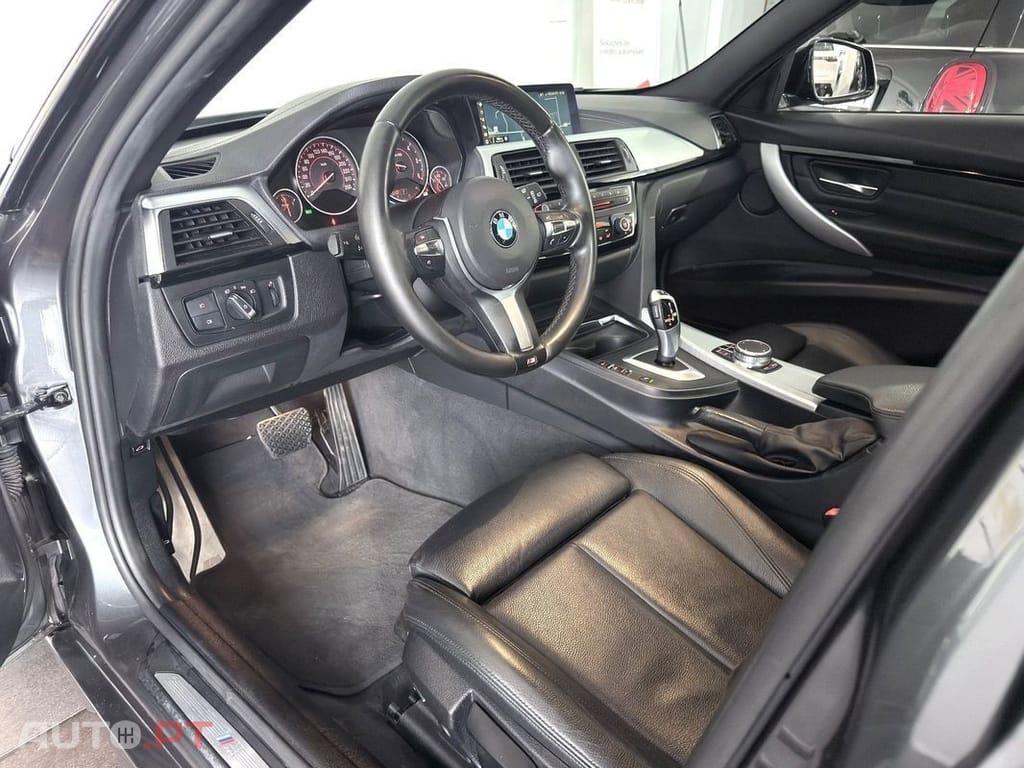 BMW 318 d Pack M Shadow Auto — fotografia 13