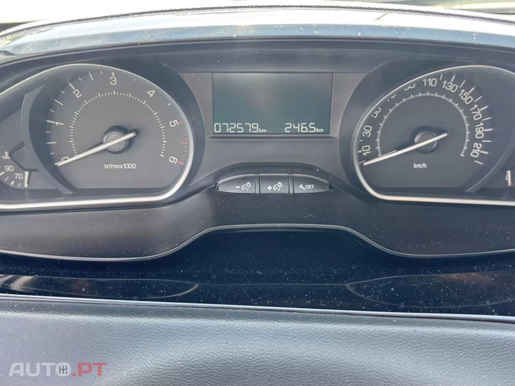 Peugeot 208 1.6 BlueHDi Allure