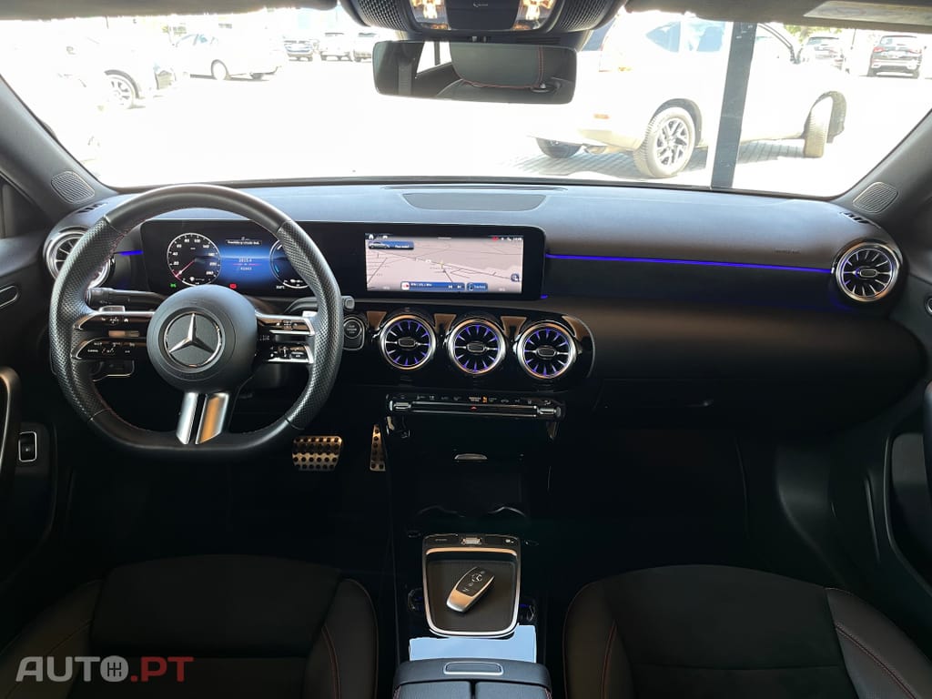 Mercedes-Benz A 250 e AMG Line