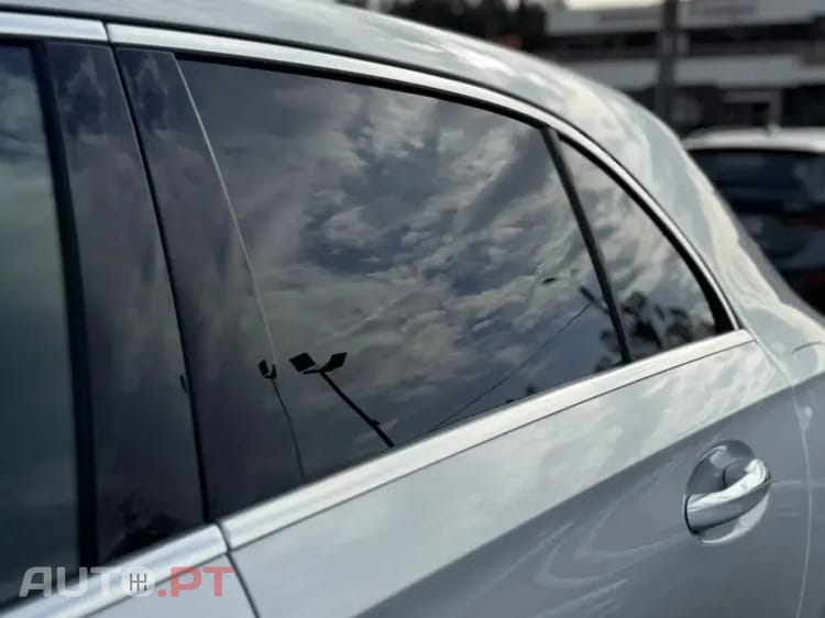 Mercedes-Benz A 250 e AMG Line