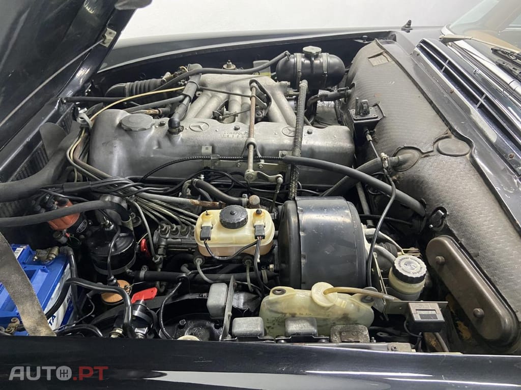 Mercedes-Benz SL 280 PAGODE 280 SL