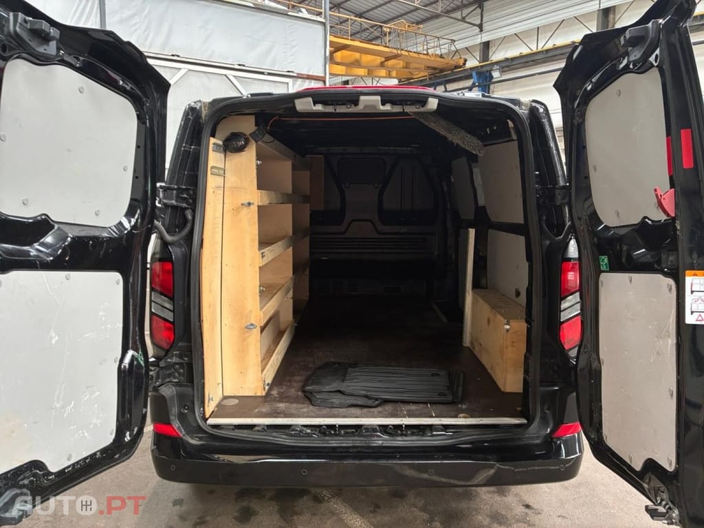 Ford Transit Custom 320 L2 2.0 EcoBlue H1 Limited