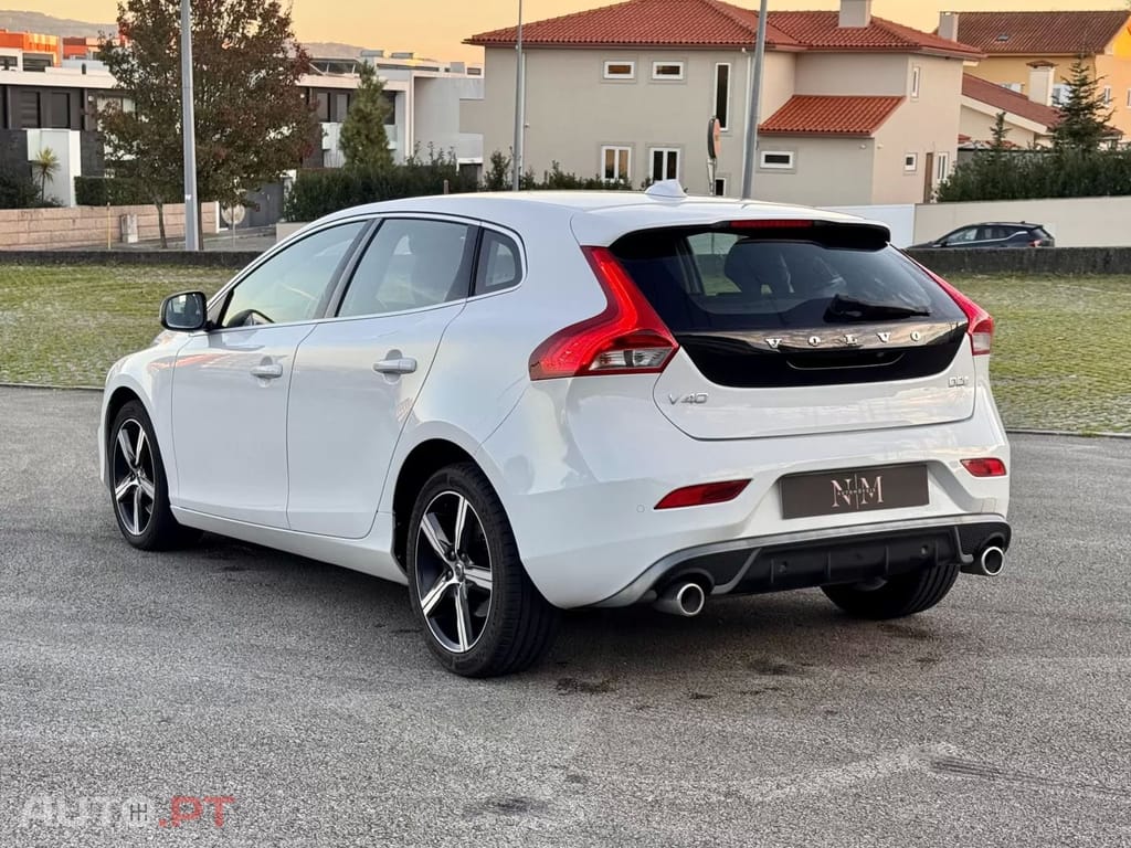 Volvo V40 2.0 D2 R-Design Geartronic