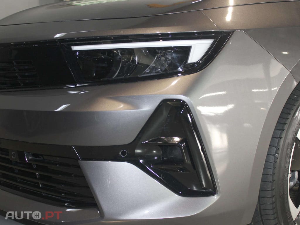 Opel Astra Sports Tourer 1.2 T Hybrid GS eDCT