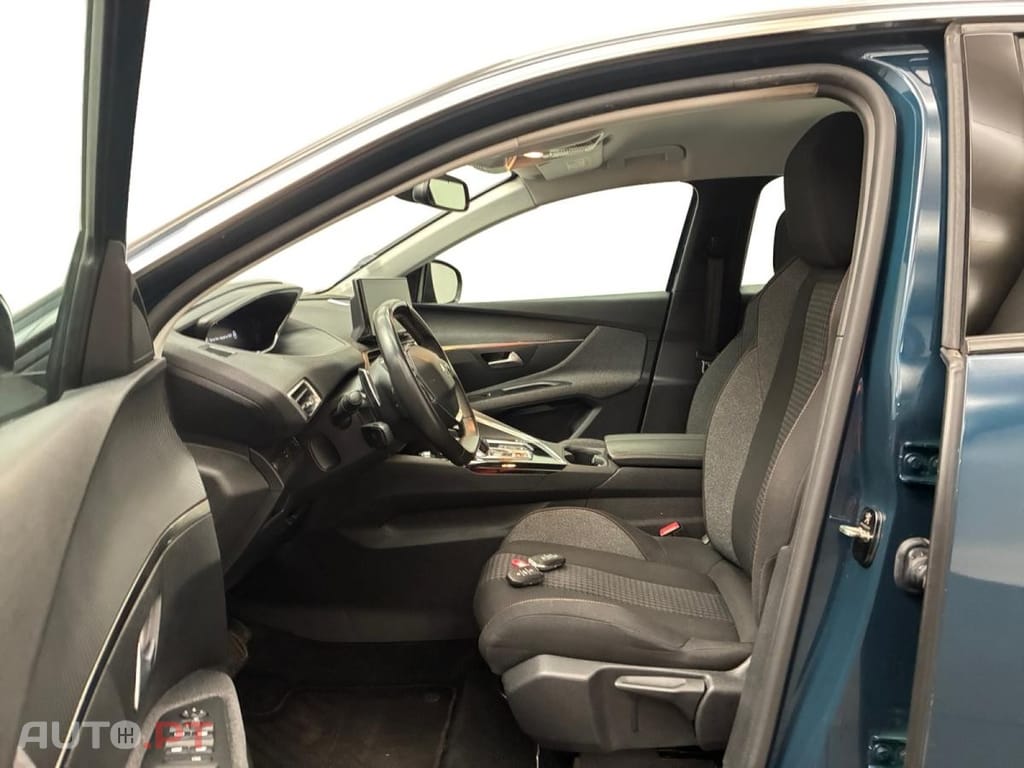 Peugeot 3008 1.5 BlueHDi Active Pack EAT8