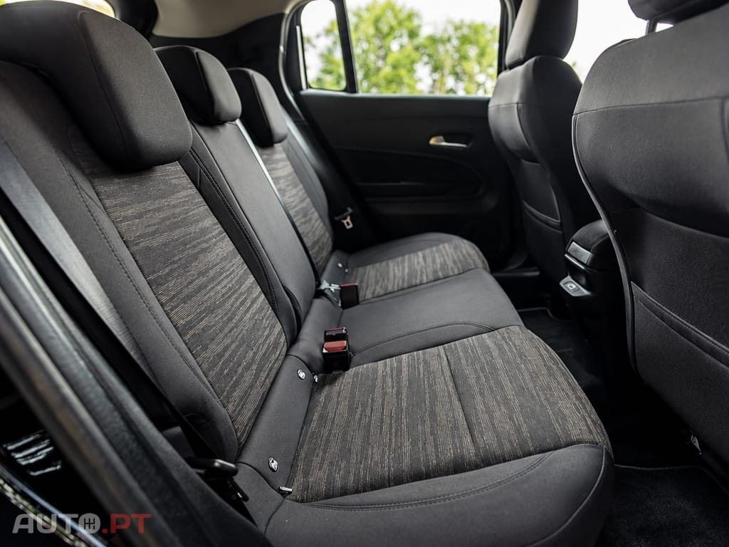 Jeep Avenger 54 kWh Black Edition