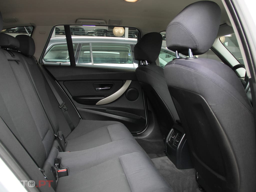 BMW 318 d Touring Auto