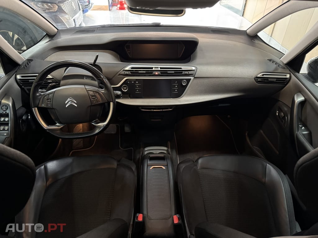 Citroen C4 SpaceTourer 1.5 BlueHDi Shine EAT8