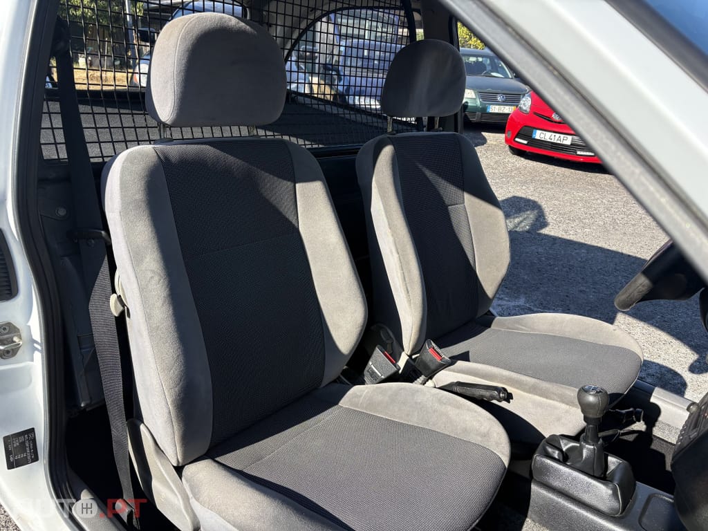 Opel Corsa 1.7 D Janelas Base