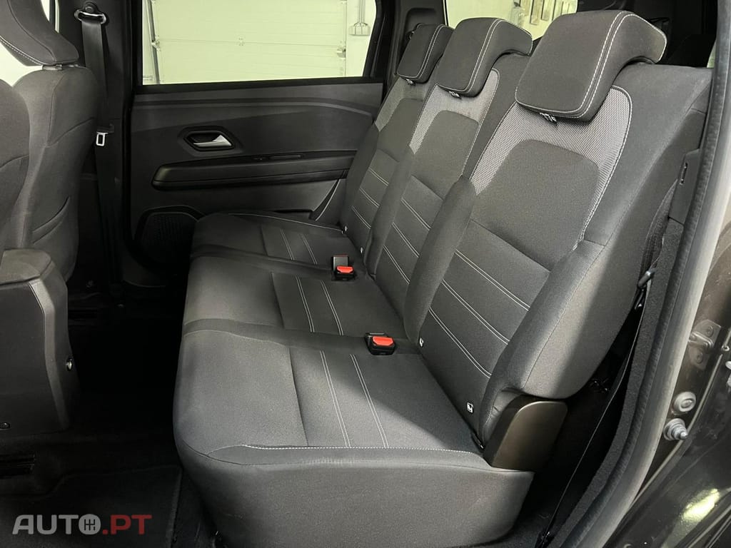 Dacia Jogger ECO-G 100 Bi-Fuel Essential 7 lugares