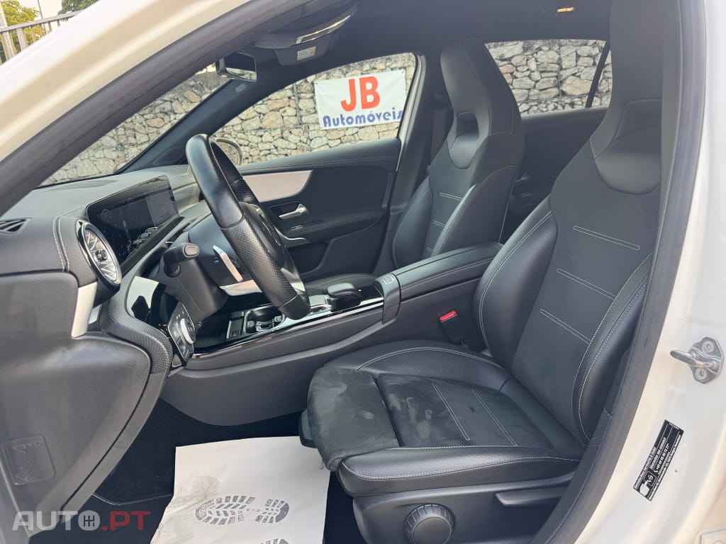 Mercedes-Benz A 250 e AMG Line