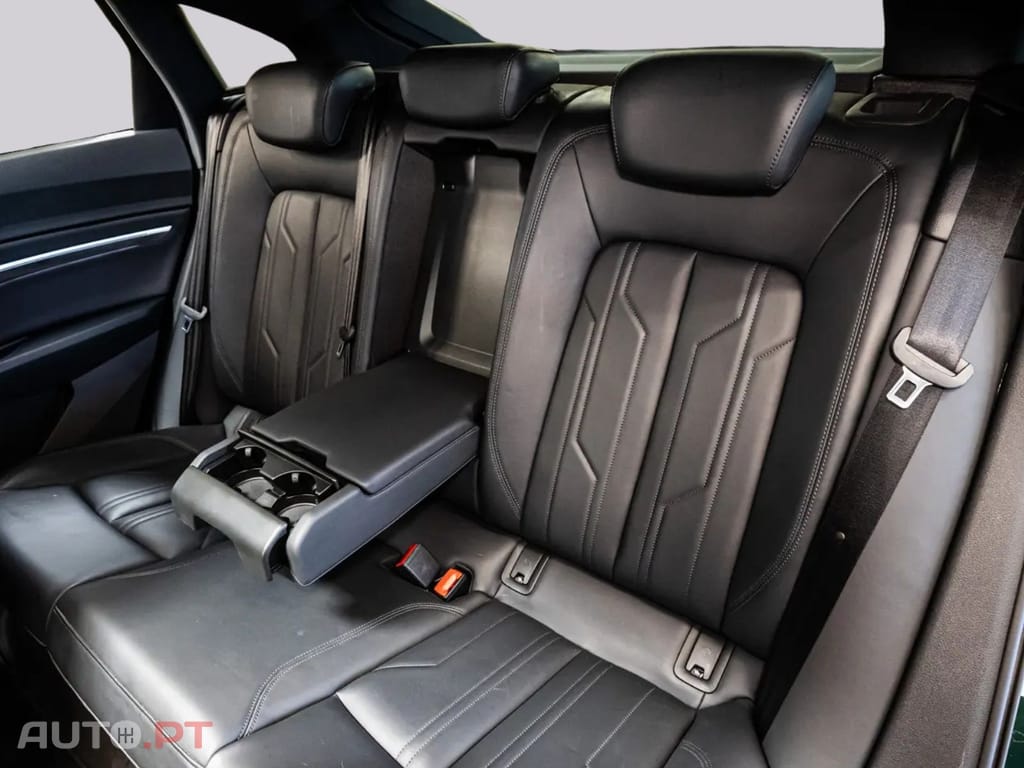 Audi E-Tron 55 S LINE I.V.A DEDUTÍVEL 