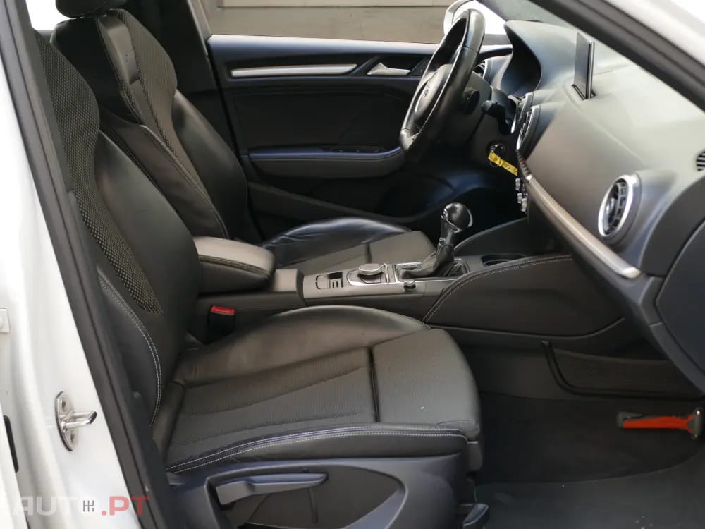 Audi A3 1.6 TDI S-line S tronic