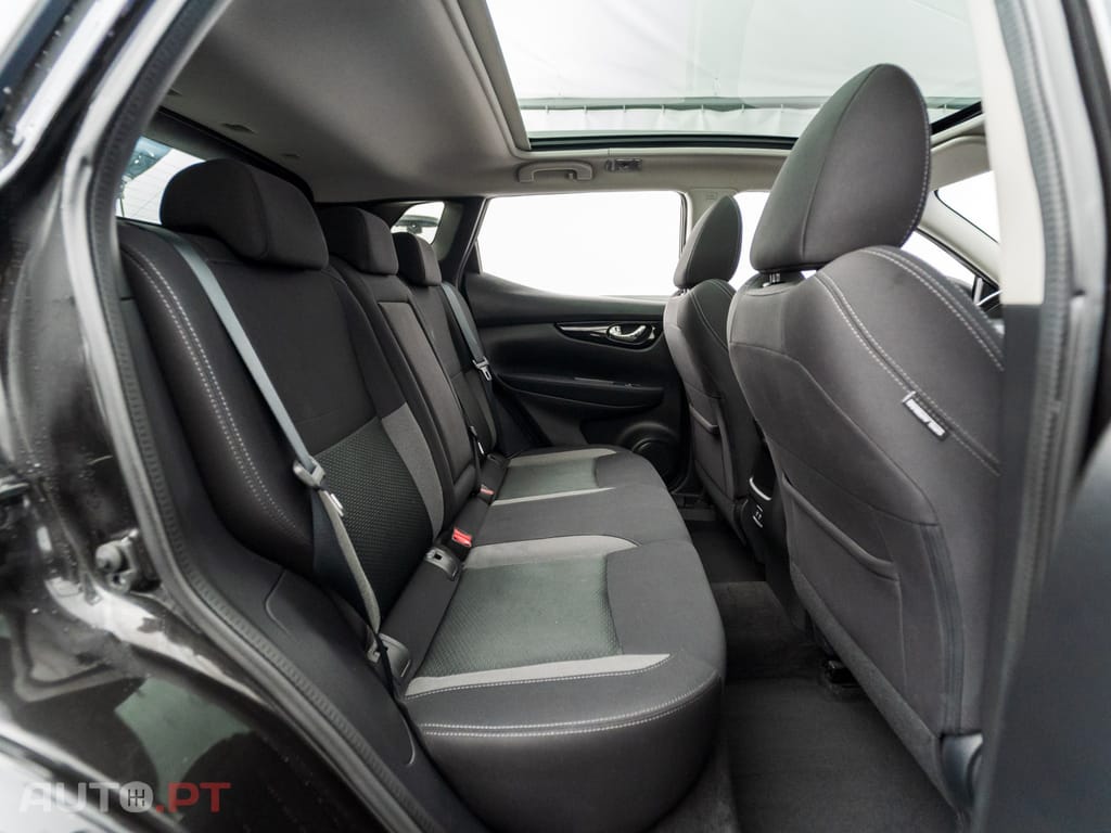 Nissan Qashqai 1.5 dCi N-Connecta