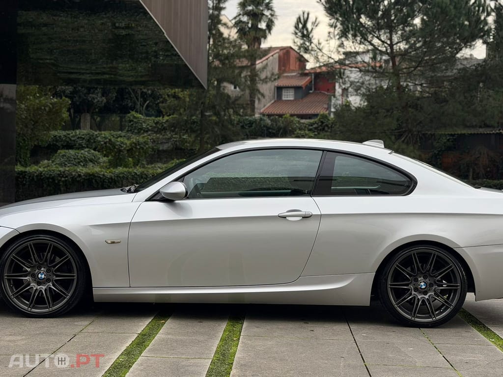 BMW 325 i